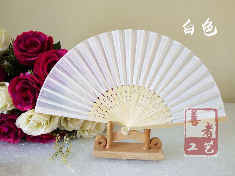 Wedding Fan New Elegant Ivory White Wedding Party Sweet Llight Yellow Silk Hand Hot Candy Color Fashion Mesh Party Bamboo Hand Fans ZZ