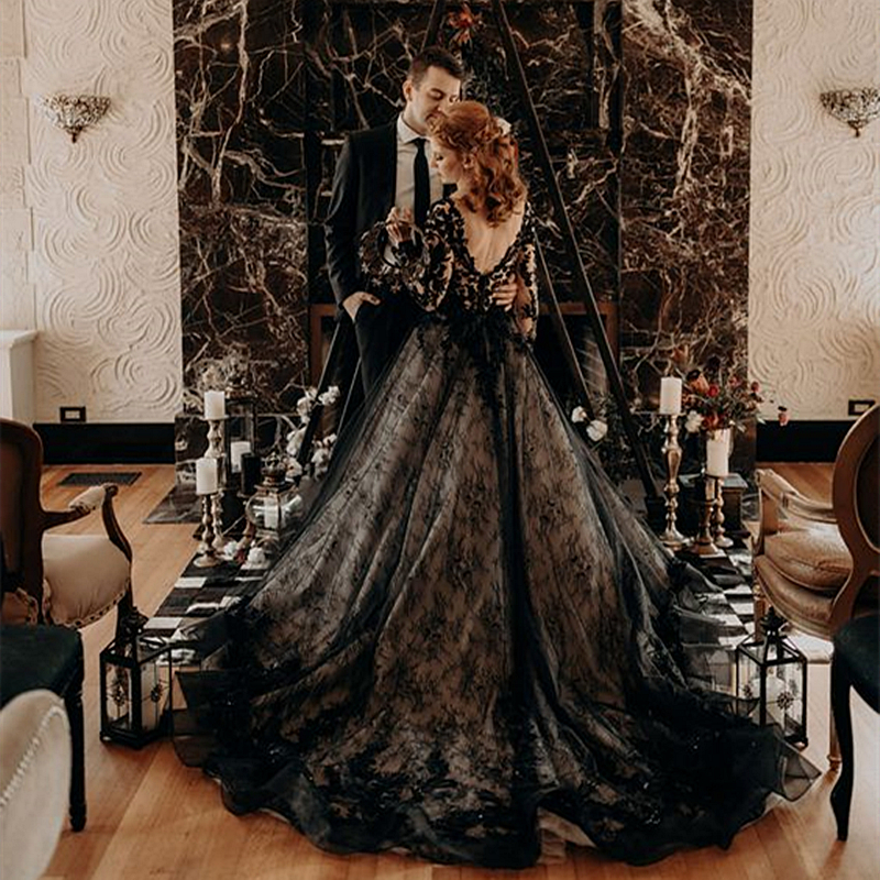 2023 Long Sleeves Black A Line Lace Wedding Dresses Deep V-neck Backless Gothic Bridal Gowns Illusion Beaded Appliqued Country Vestido De Novia Robe