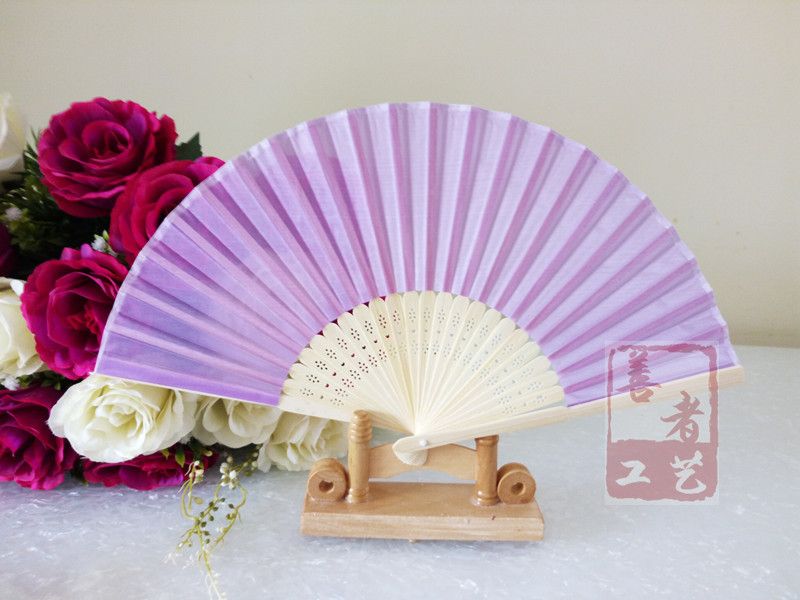 Wedding Fan New Elegant Ivory White Wedding Party Sweet Llight Yellow Silk Hand Hot Candy Color Fashion Mesh Party Bamboo Hand Fans ZZ