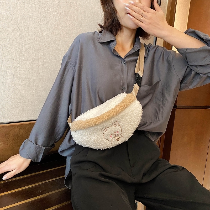 Waist Bags Cute Bear Embroidered Plush Bag Women Winter Soft Warm Belt Fanny Pack Bum Female Outdoor Sport Crossbody Chest Purse 230831