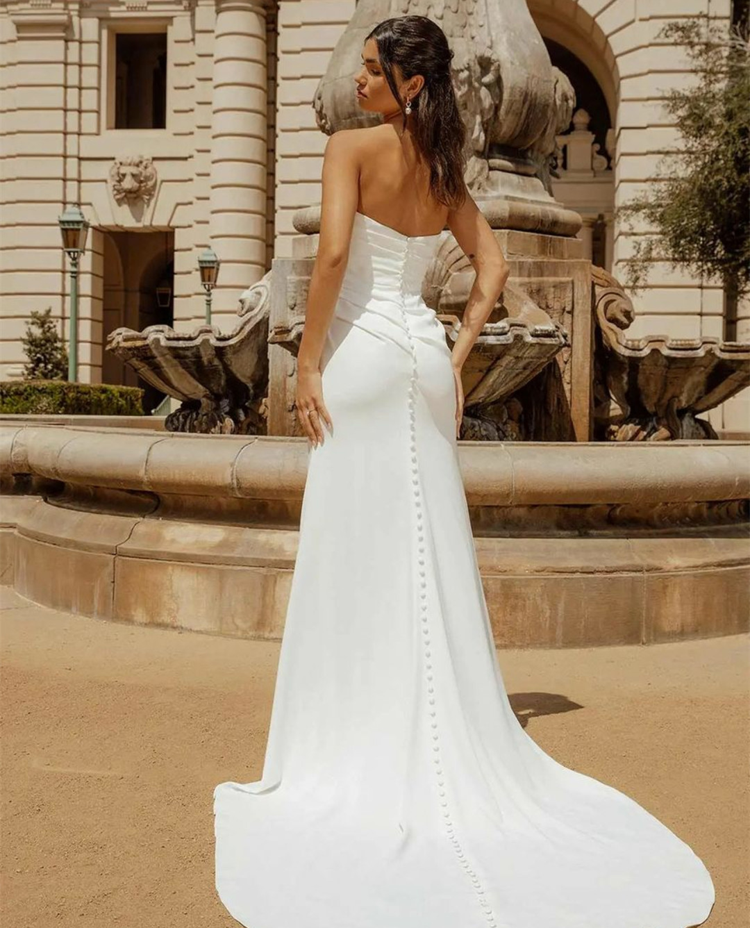 Elegant Long Crepe Strapless Wedding Dresses Mermaid Ivory Pleats Buttons Back Sweep Train Vestidos de Novia Abendkleider Bridal Gowns for Women