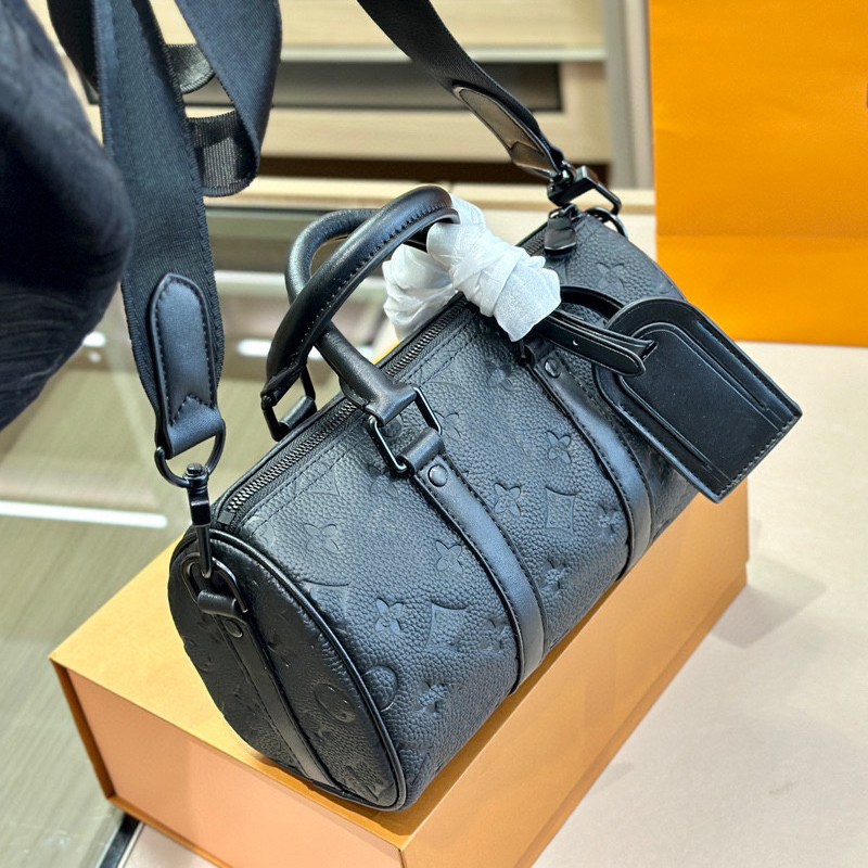 Fashion Designer Duffel Bags For Men Women Outdoor Travel Luggage Lady Small Nanos Crossbody Mini Bag Carry On Shoulder P Bags Keepalls Handbags 25cm