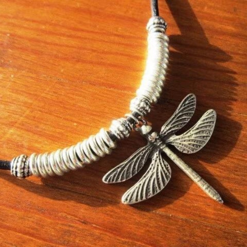 Pendant Necklaces Literary Retro CCB Alloy Beads Exaggerated Metal Dragonfly Women Bohemian Ethnic Style Leather Cord Necklace Jewelry 230831