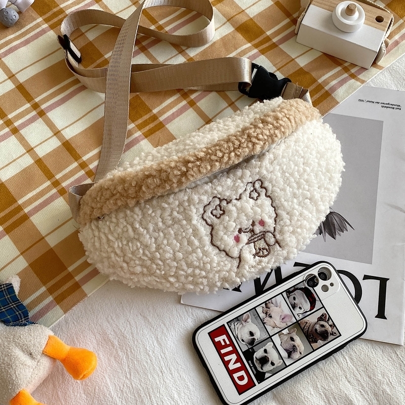 Waist Bags Cute Bear Embroidered Plush Bag Women Winter Soft Warm Belt Fanny Pack Bum Female Outdoor Sport Crossbody Chest Purse 230831