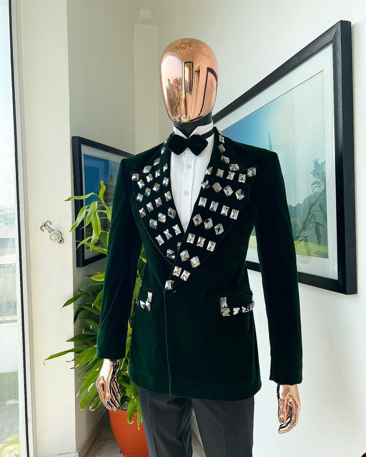 Luxury Crystal Beading Men Tuxedos Slim Fit Gorgeous Tailored Peaked Lapel Tuxedos Jacket 2 Pieces Male Costume Coat