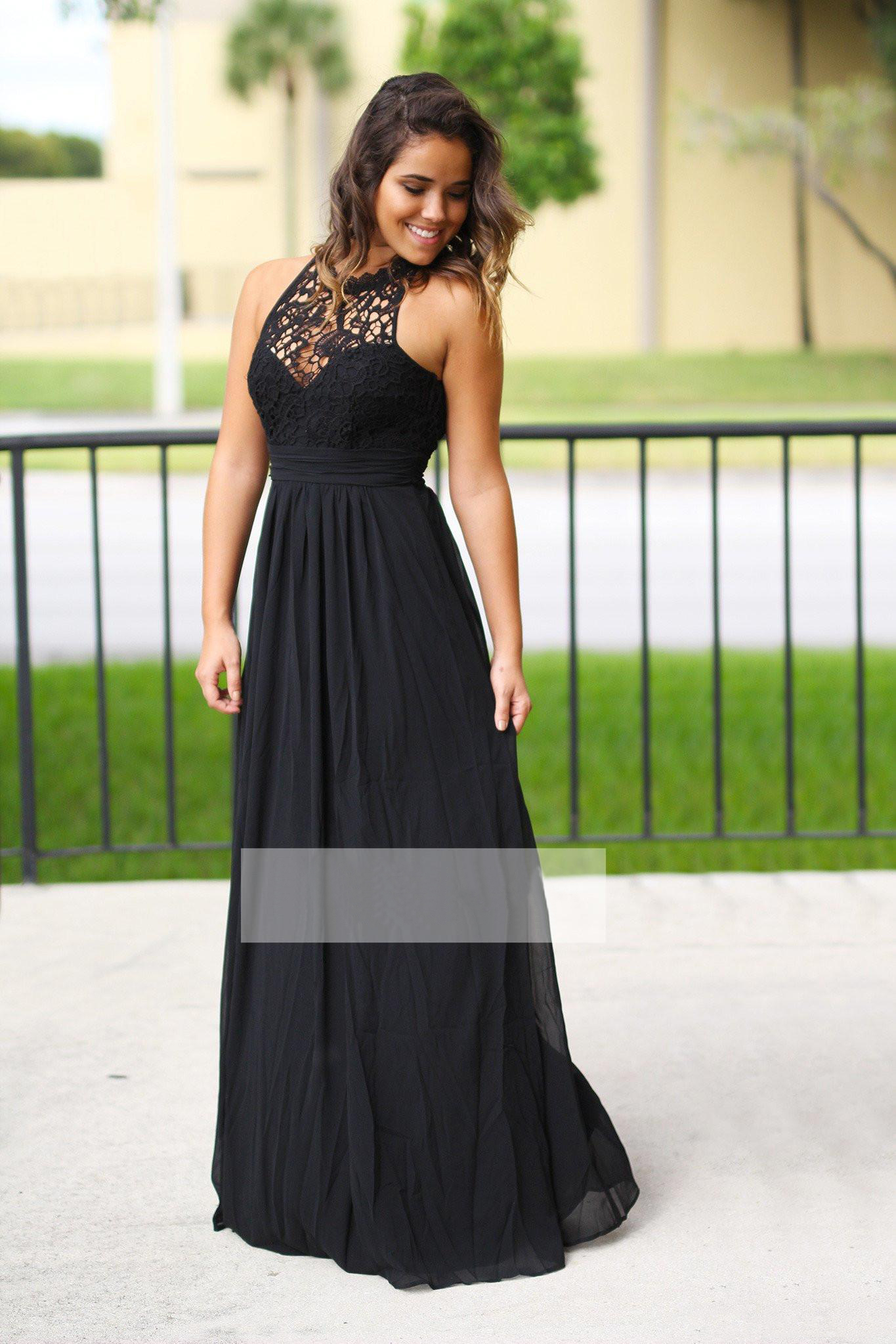2023 Sexy Long Black Chiffon Junior Bridesmaids Dresses Halter Neck Cheap Lace Country Beach Summer Bridesmaid Dress Wedding Guest Party Gowns