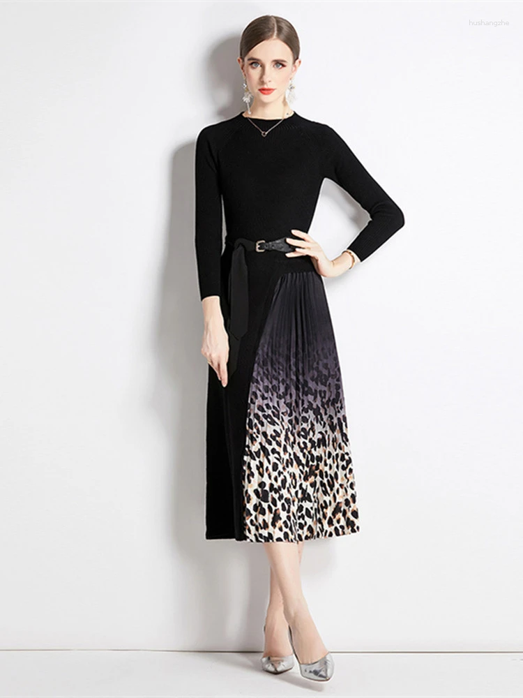 Casual Dresses Winter Chain Leopard Print Patchwork Sweater Dress Women Black Knitted Long Sleeve Lace Up Thick Warm Pleated Midi Robe