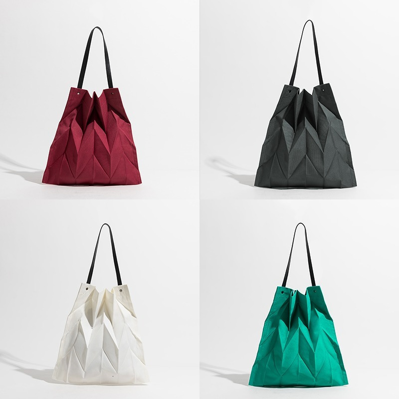 Shopping Bags Fashion Women's Geometric Pleated Korean Style New Canvas Large Capacity Shoulder Bag Ladies Female Tote Handbag 230901