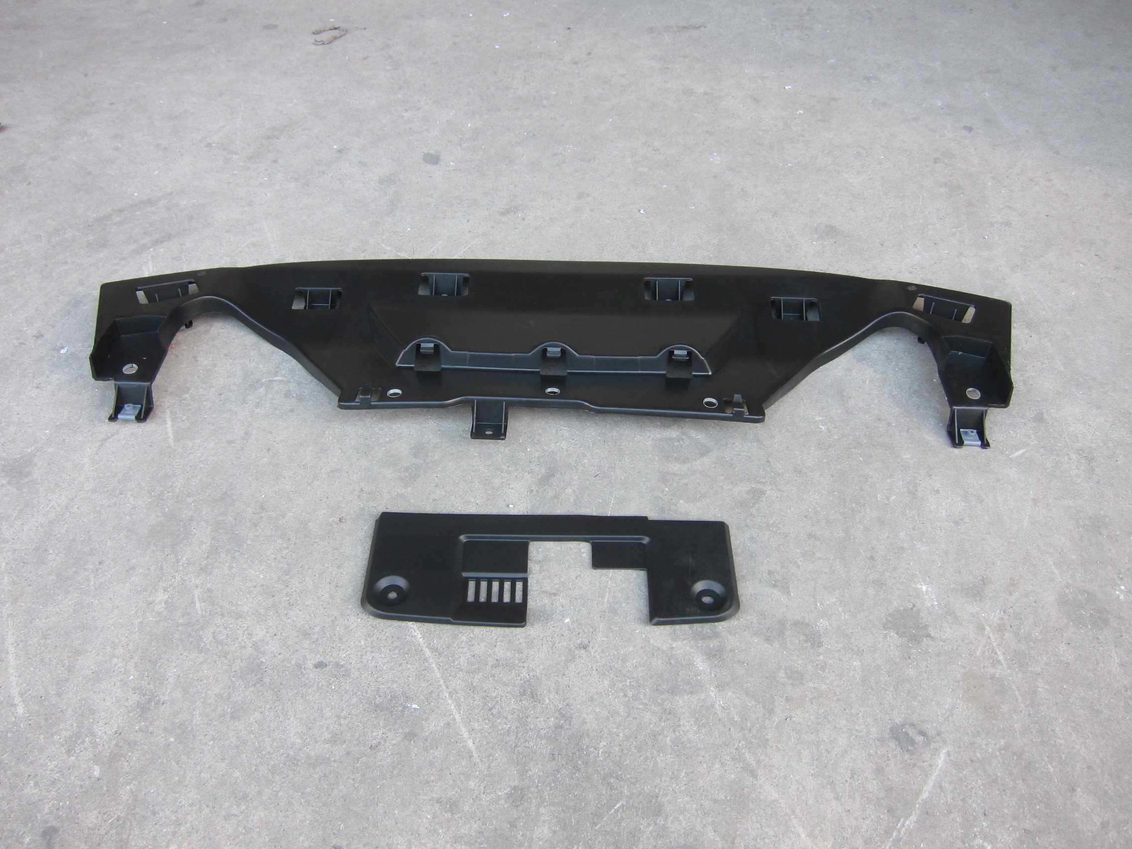 radiator grille bracket upper trim panel seal-shroud board for MAZDA CX5 2013-2016 KR11-56-381F