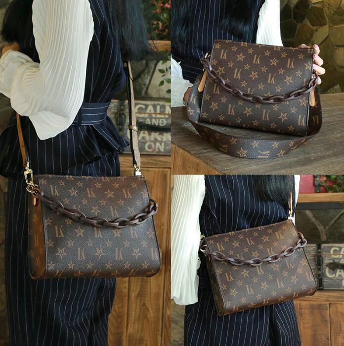 2023 fervent designer bag Wash bag Large capacity old flower chain bag clutch handbag cowhide Pochette Voyage shoulder bag cross body package M47545 26*21*5cm