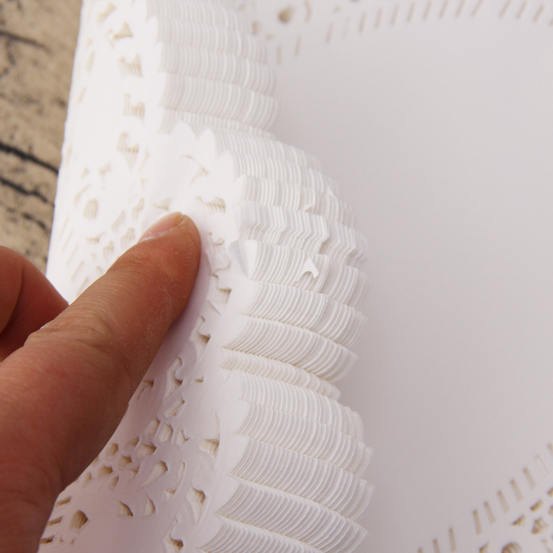 150pcs/lot White Lace Paper Doilies Placemats DIY Box Packaging Gift Wrap Paper Crafts For Wedding Party Favors Table Decoration Mat