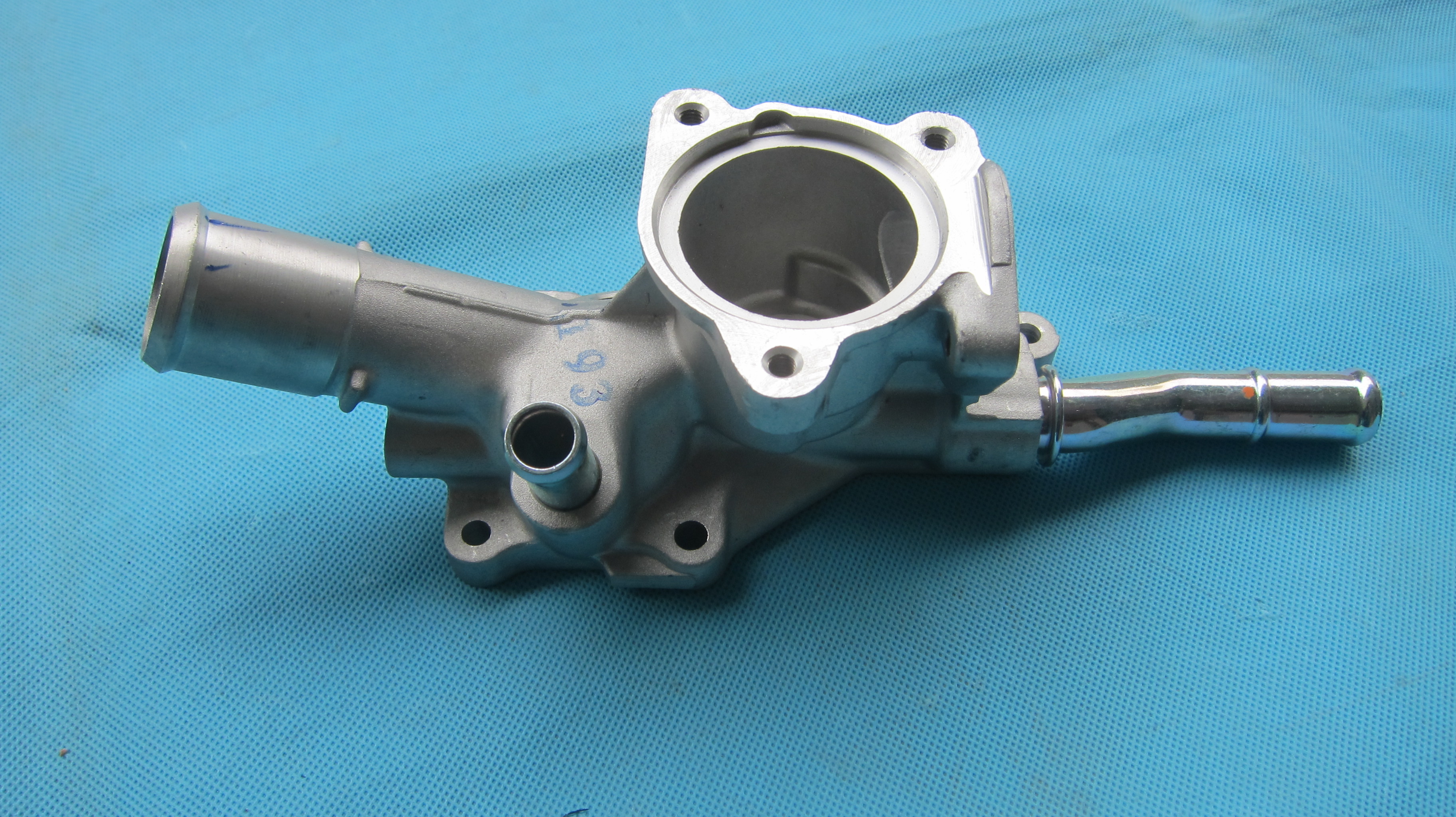 water outlet thermostat housing for MAZDA CX3/CX4/CX5/CX8 PE8B-15-17Z