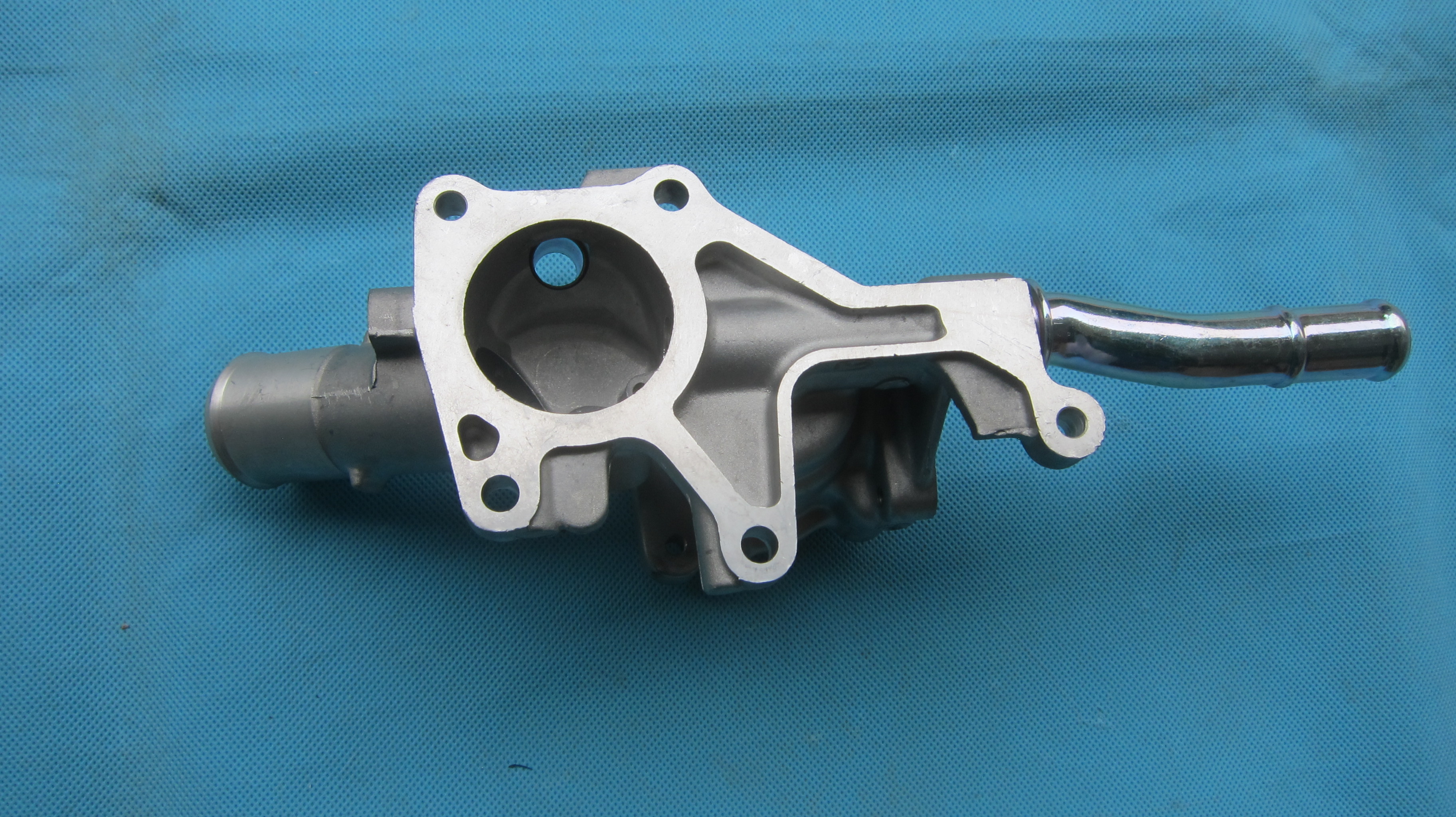 water outlet thermostat housing for MAZDA CX3/CX4/CX5/CX8 PE8B-15-17Z