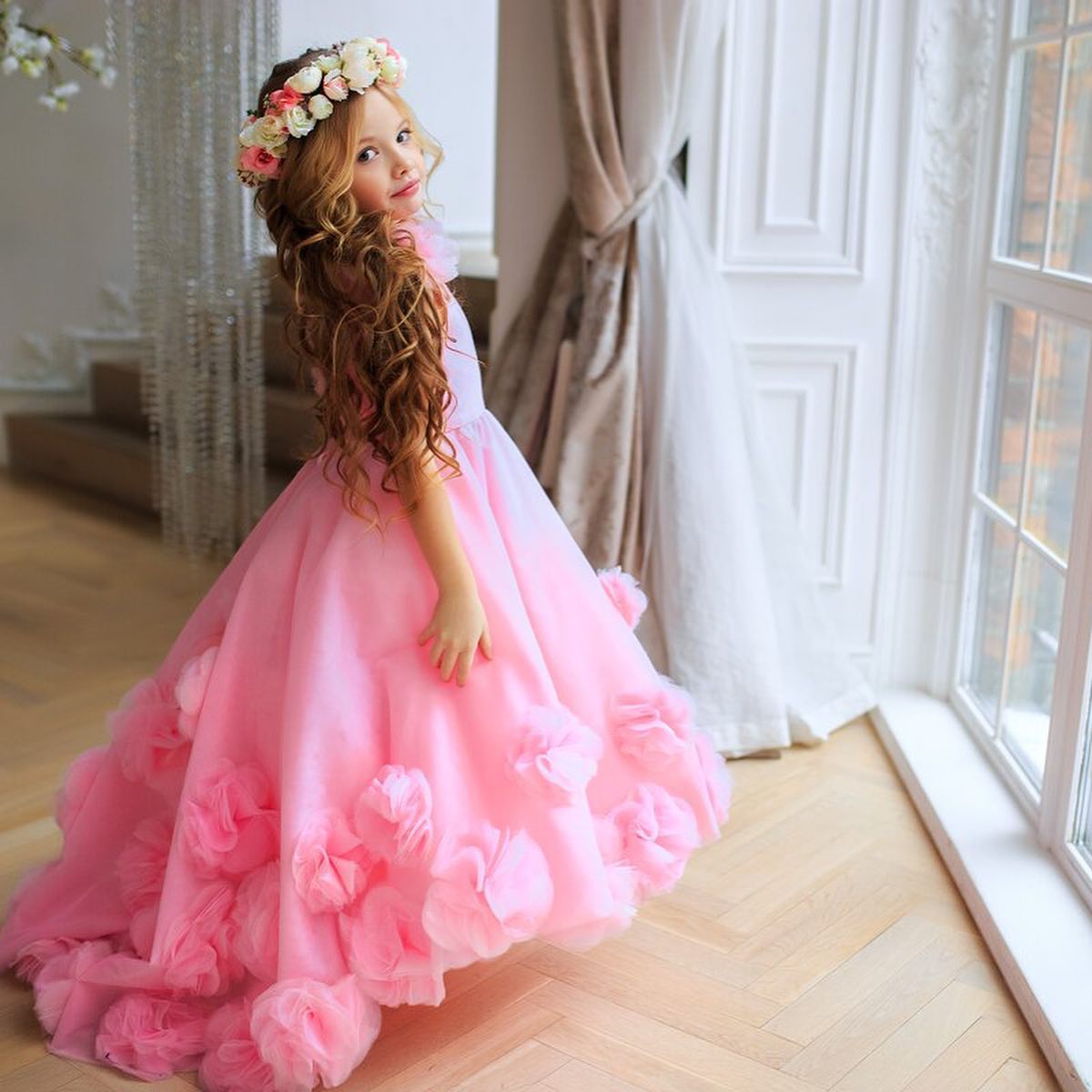 Cute Pink Flower Girls Dresses For Wedding Hand Made Floral Children Kids Party Communion Birthday Gowns