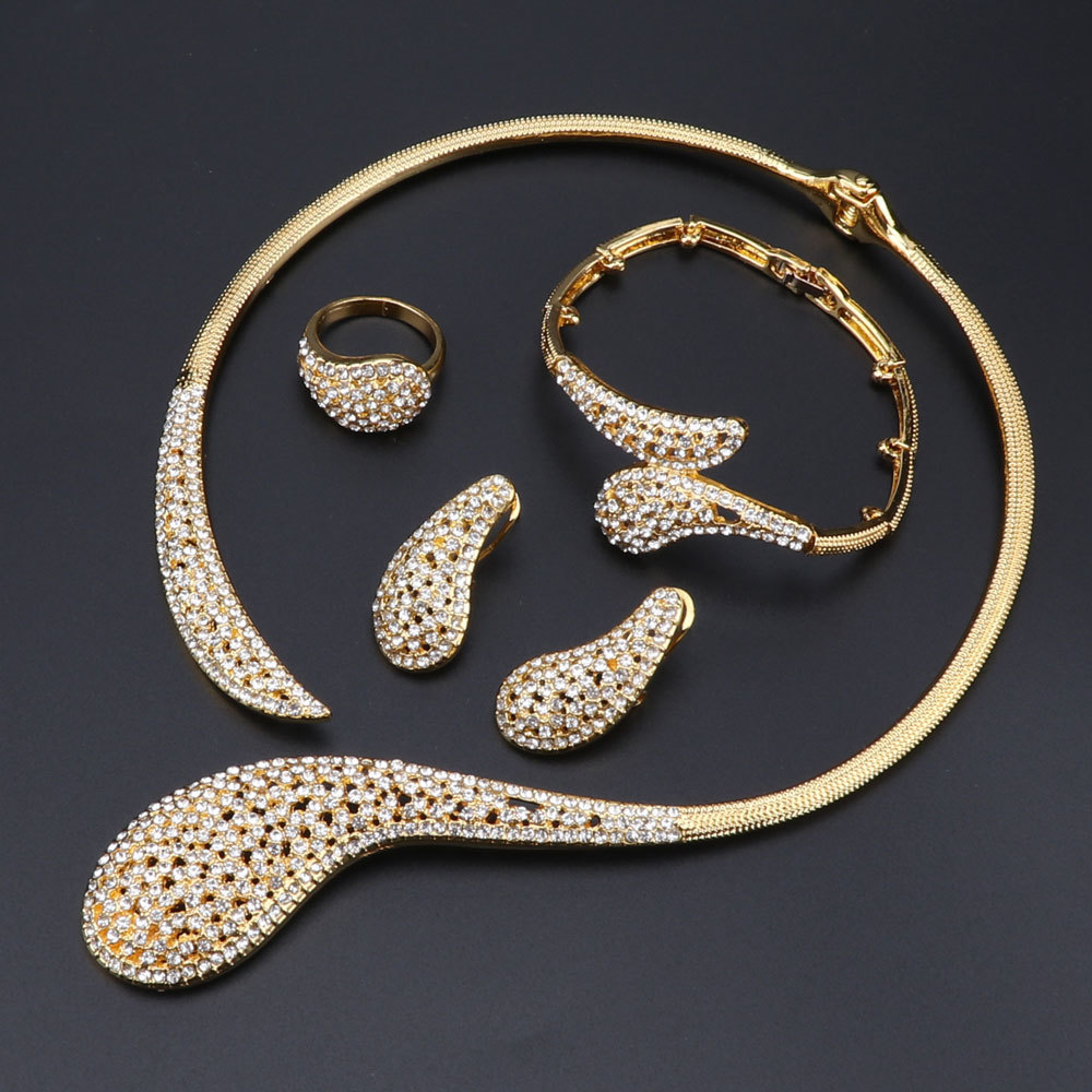Charm Bracelets Gold Color Jewelry Set Water Drop Pendant Dubai Costume Jewelry African Simple Elegant Necklace Earring Bracelet Ring Set 230901