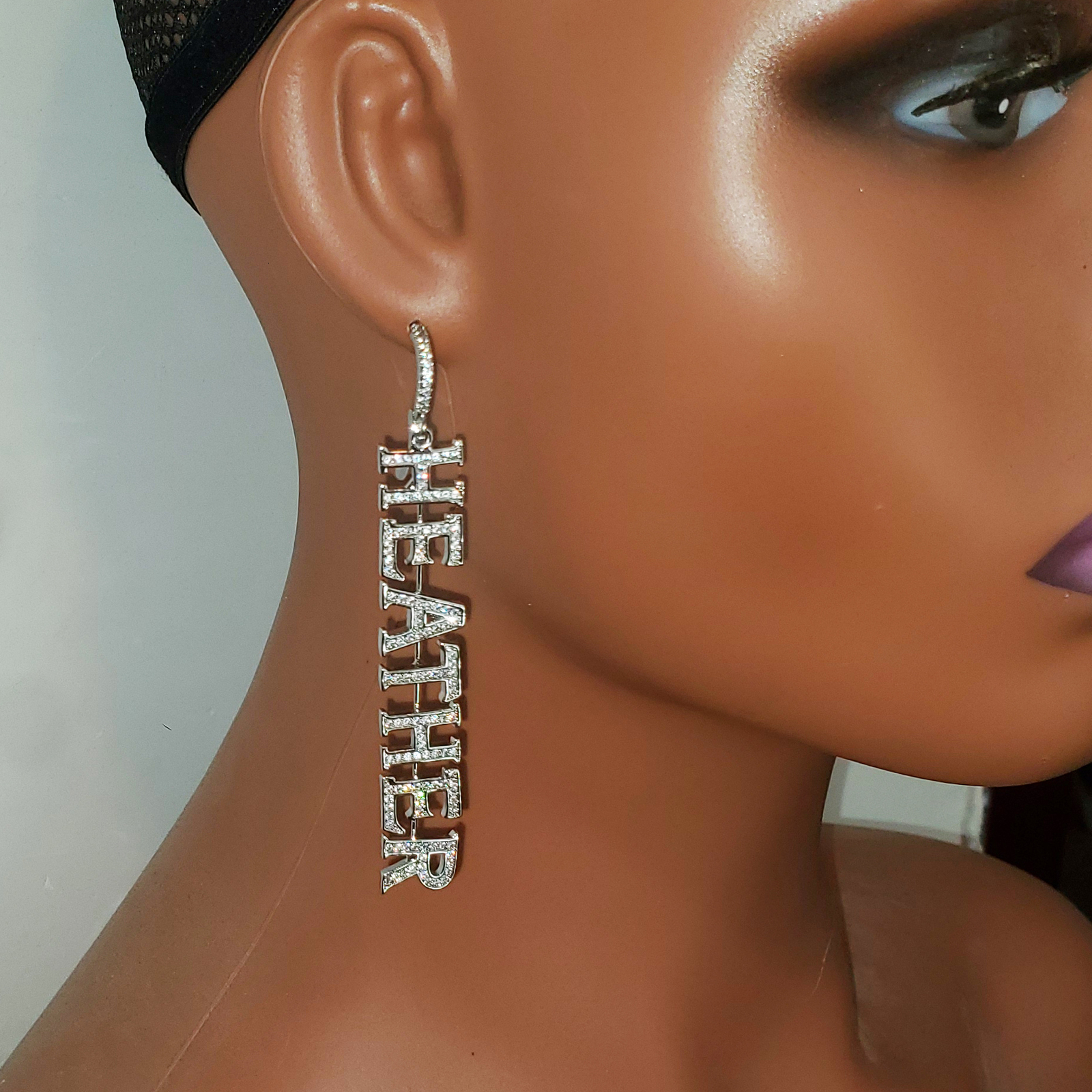 Hoop Huggie 1 Pasang Set Anting-Anting Nama Kustom Ins Zirconia Huruf Dekorasi Telinga Pesta Pernikahan Hadiah Ulang Tahun untuk Perhiasan Hip Hop Nya