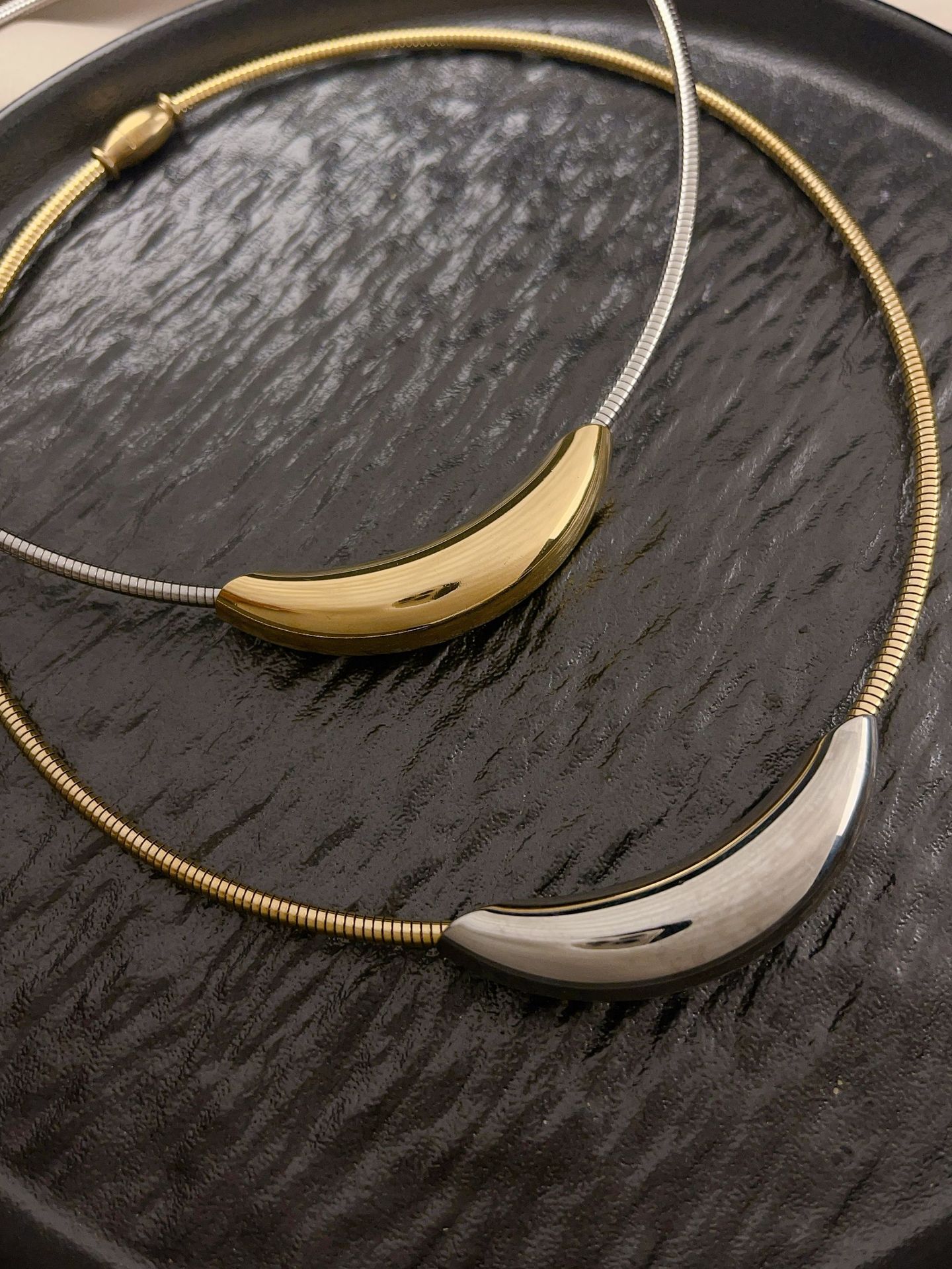 Titanium Stainless Steel Punk Circle Choker Necklace Curved Pipe Pendant Fashion Collar Gold Silver Color Charm Rock Wedding Jewelry Accessories Whole