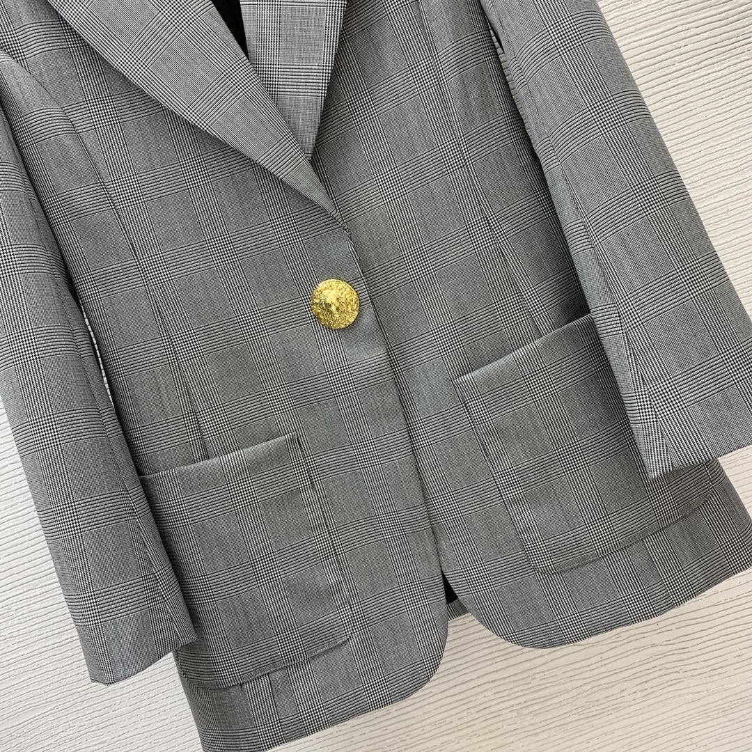 Women's Long Sleeve Gray Cotton Blend Blazer With Button Decoration - Lapel Neck, Athleisure Style, Daily Outfit,