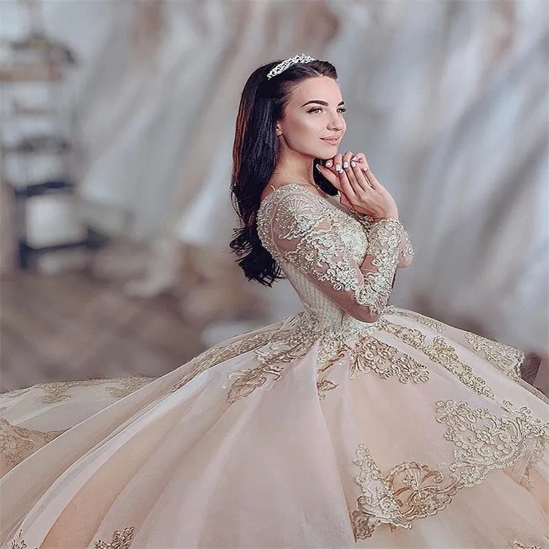 Champagne Princess Ball Gown Quinceanera Dresses Long Sleeves Appliques Sweet 15 16 Dress Prom Pageant Gowns Vestidos