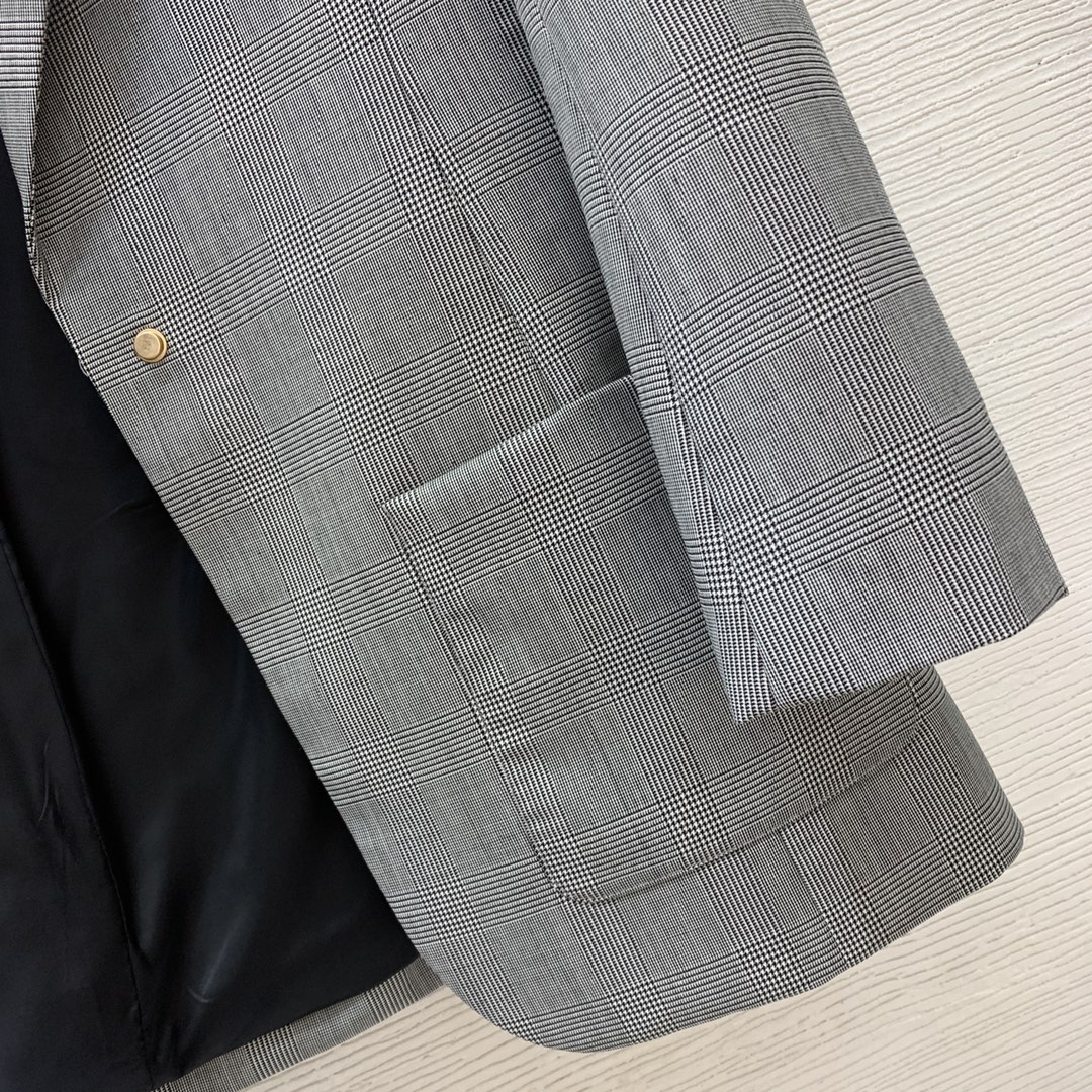 Women's Long Sleeve Gray Cotton Blend Blazer With Button Decoration - Lapel Neck, Athleisure Style, Daily Outfit,