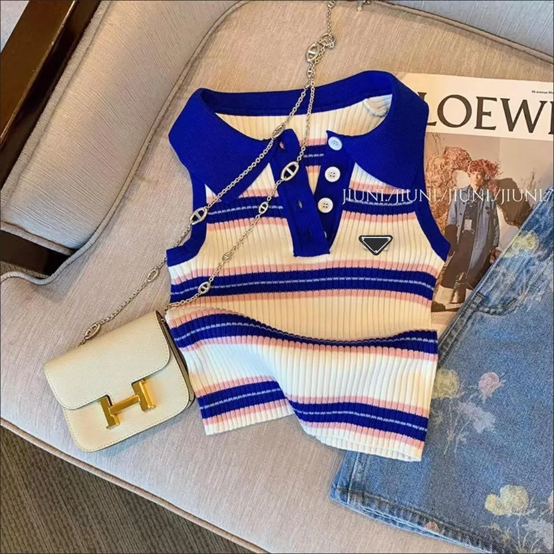 2023 Designer Young Womens T-Shirt New All-Match Round Neck Ice Silk Short Shirt Knitted Tops Tees Women Double F Plus Size