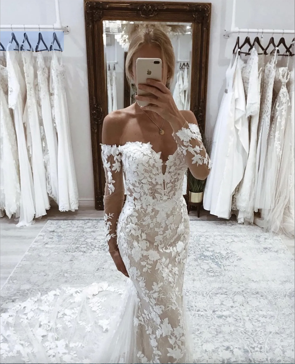 Elegant Mermaid Wedding Dresses Off Shoulder Lace Long Sleeves Luxury Wedding Dress sweep train button back wedding bridal gowns