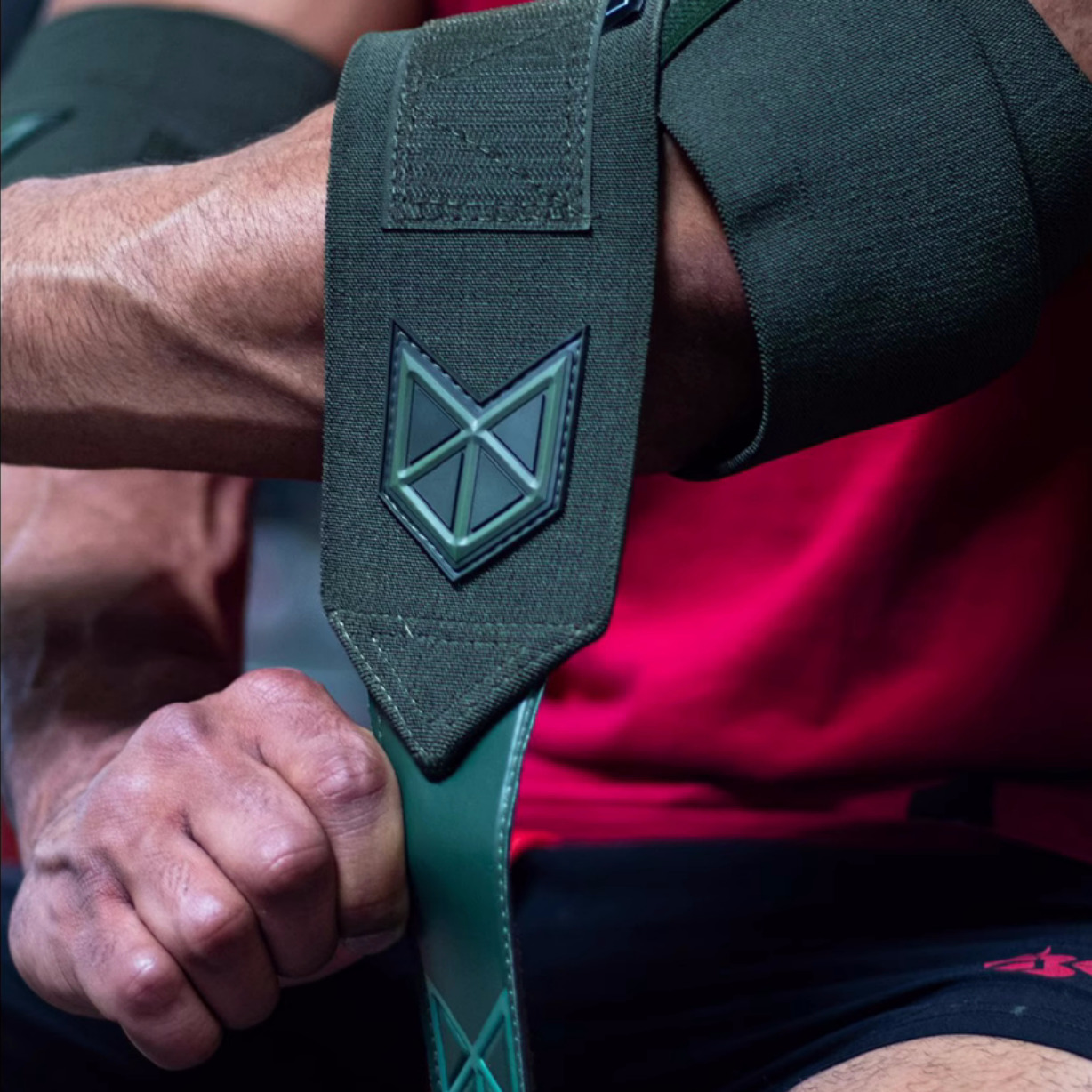 Sports Gloves Wrist Wraps for Weight Lifting Gym Wrist Support Straps for Weightlifting Men and Women Workout Wrist Wrap for Strength Training 230905