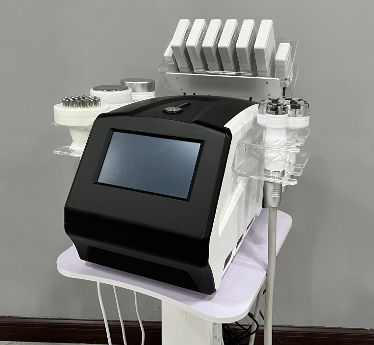 Popular 7 In 1 Vacuum Cavitation System Type And Weight Loss Radio Frequency Lipolaser Cavitation RF Slimming Beauty device
