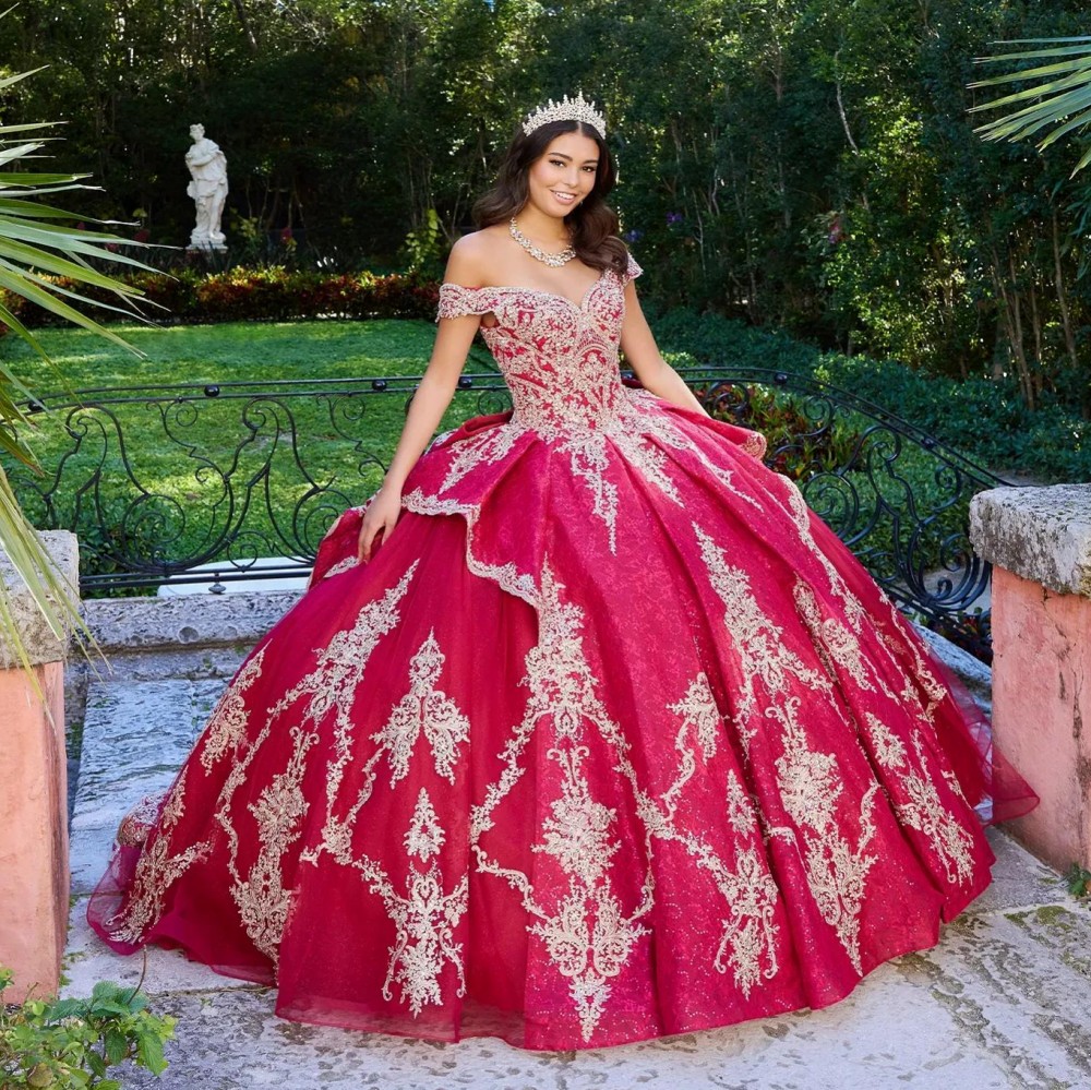 Red Beaded Lace Ball Gown Quinceanera Dresses Appliqued Prom Gowns Sequined Off The Shoulder Tulle Sweep Train Sweet 15 Corset Masquerade Dress