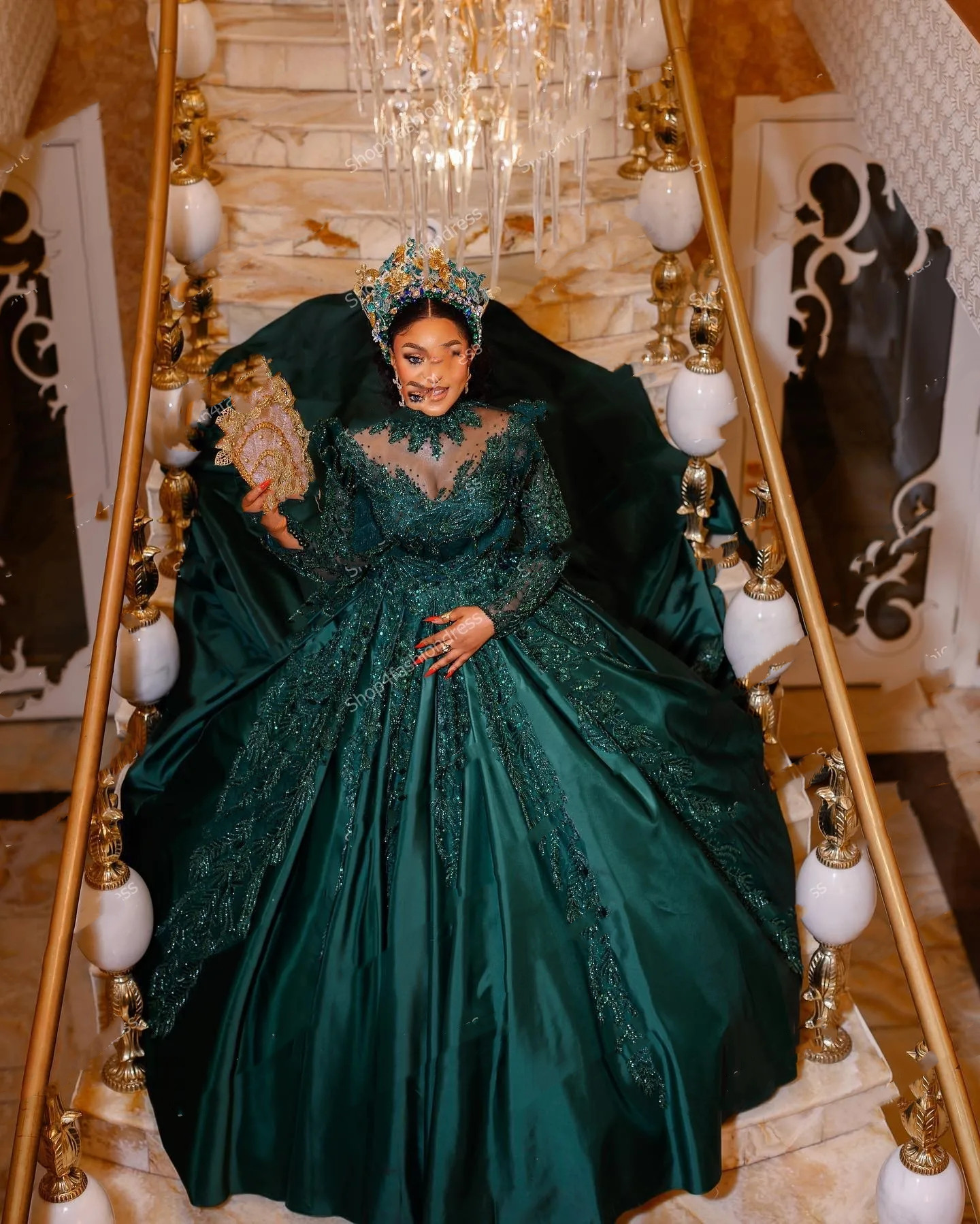 Satin Gorgeous Hunter Green Prom Dresses for Arabic Women 2023 High Neck Long Sleeves Lace Appliques Plus Size Formal Evening Ocn Gowns