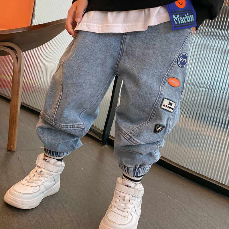 Jeans Boys' jeans spring and autumn children's trousers loose thin section medium big boy's pants Korean version of casual 230905