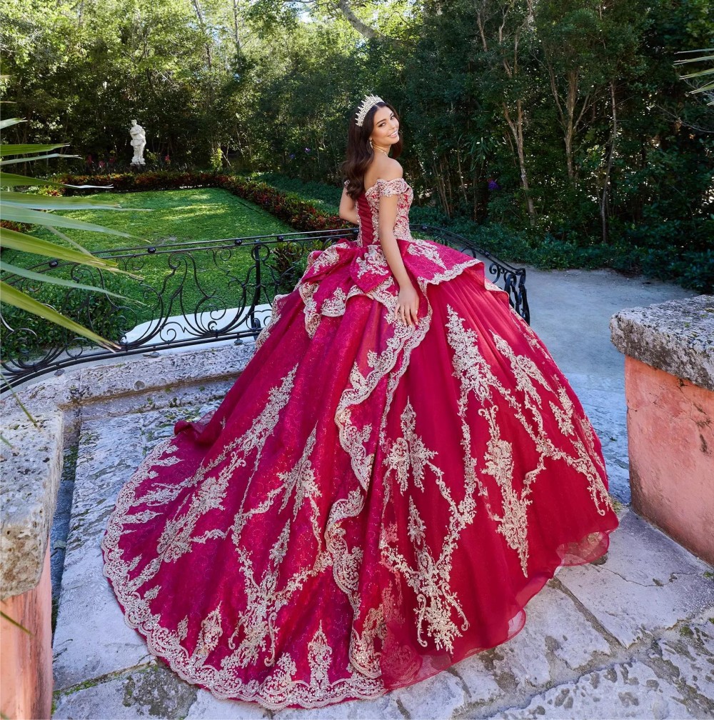 Red Beaded Lace Ball Gown Quinceanera Dresses Appliqued Prom Gowns Sequined Off The Shoulder Tulle Sweep Train Sweet 15 Corset Masquerade Dress