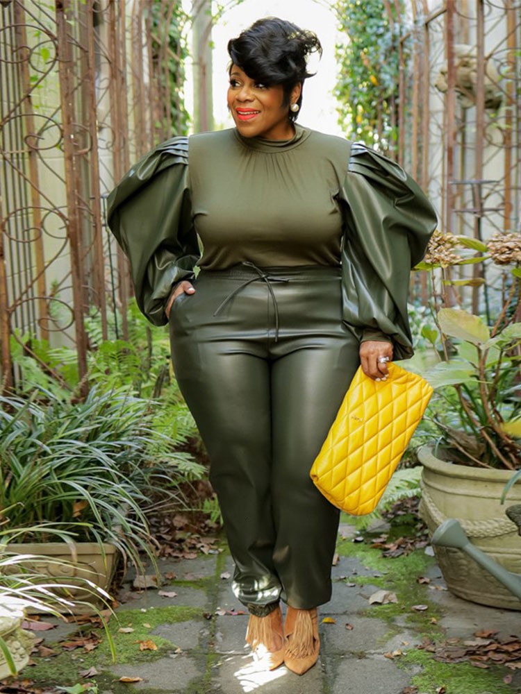 Women's Plus Size Tracksuits Woman Two Piece Suit Women Knitted Long Sleeve Top and Pant Streetwear Pu Leather Outfits Wholesale Bulk Drop 230905