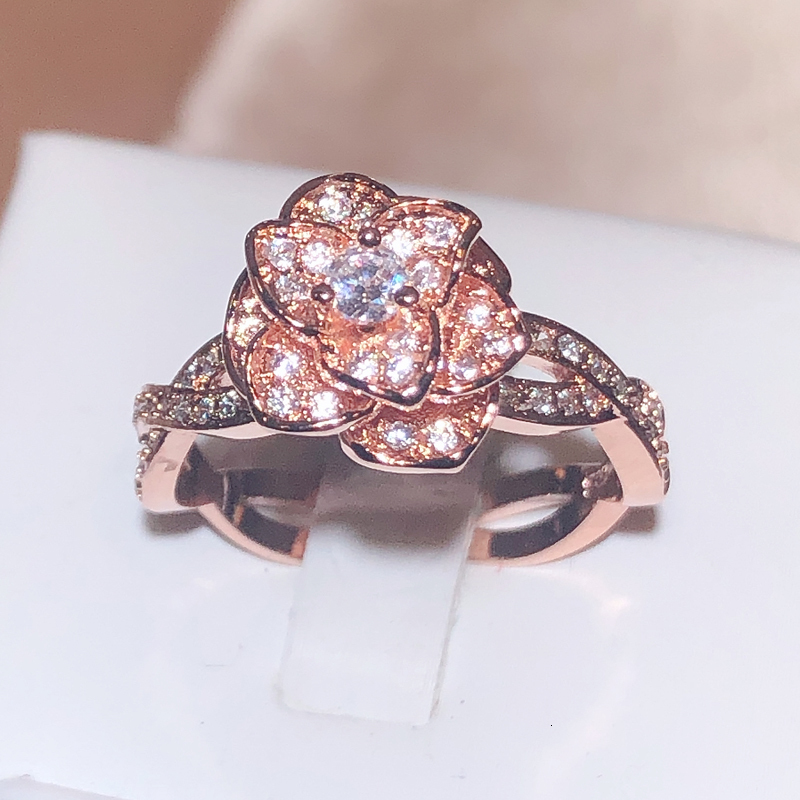 Wedding Rings 925 Sterling Silver InterTwined ThreeDimensional Rose Ring White Zircon Full Diamond Ring Ladies Temperament Elegant Jewelry 230907