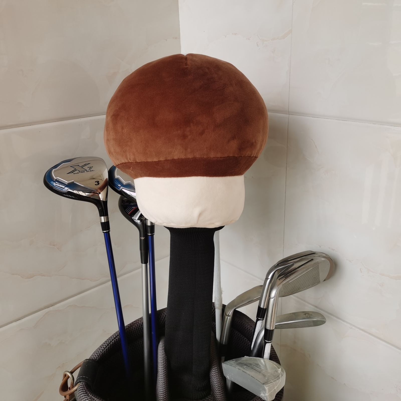 Other Golf Products Mushroom Golf Wood Head Covers Plush Animal Driver Fairway Wood Hybrid Headcovers 230907