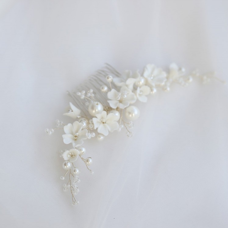 Wedding Hair Jewelry White Porcelain Flower Bridal Comb Hair Piece Pearls Wedding Jewelry Handmade Women Headpiece Hair Ornament 230907