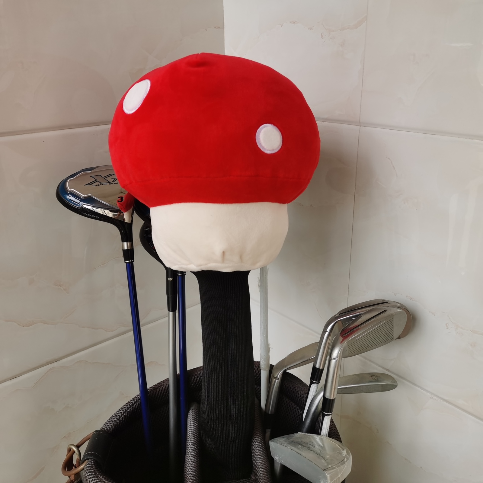 Other Golf Products Mushroom Golf Wood Head Covers Plush Animal Driver Fairway Wood Hybrid Headcovers 230907