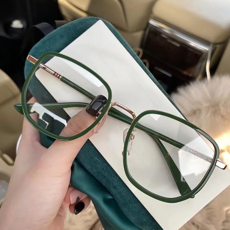 Sunglasses Frames Ultralight Blue Blocking Glasses Girl Retro Green Frame Plain Glasses Blue Light Bezel Transparent Eyewear Glasses for Women 230907