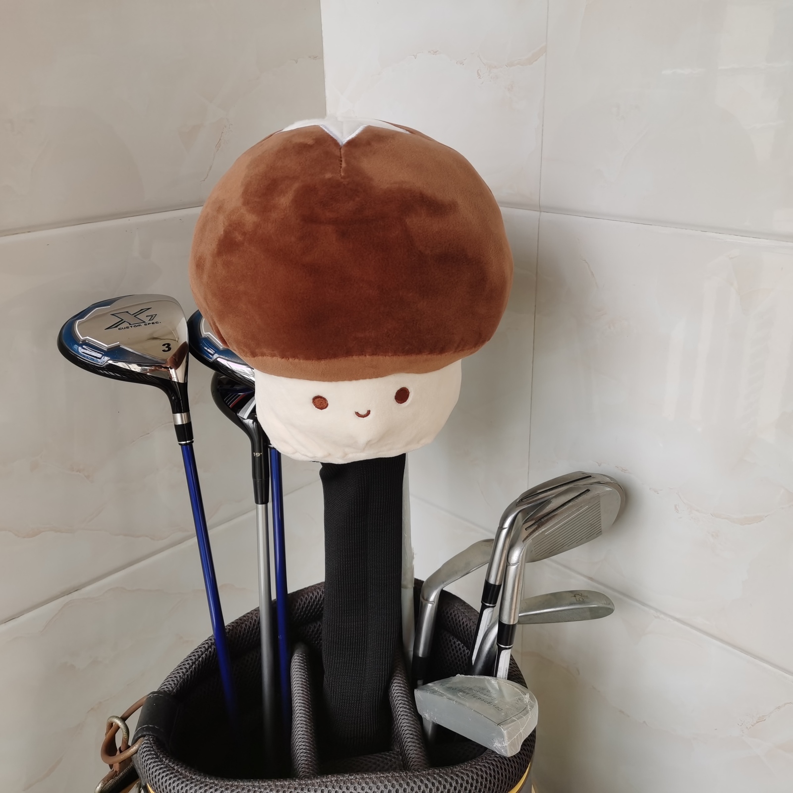 Other Golf Products Mushroom Golf Wood Head Covers Plush Animal Driver Fairway Wood Hybrid Headcovers 230907