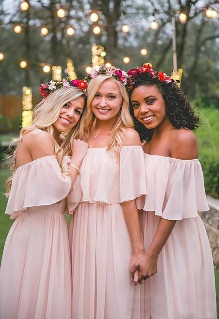 2023 Chiffon Long Bridesmaid Dresses Elegant Pink Off The Shoulder Beach Bohemian Maid of Honor Wedding Party Plus Size Prom Gown