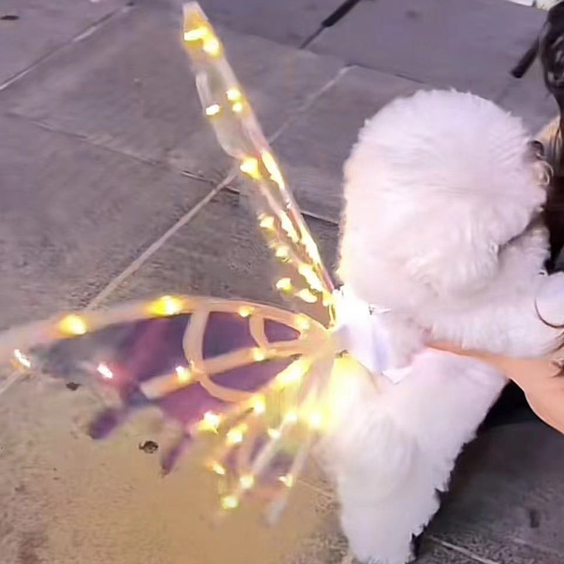 Dog Collars Leashes Light Up Fairy Wings for Dogs Electric Glowing Musical Butterfly with Led String Lights Pet Party Favor Dress 230906