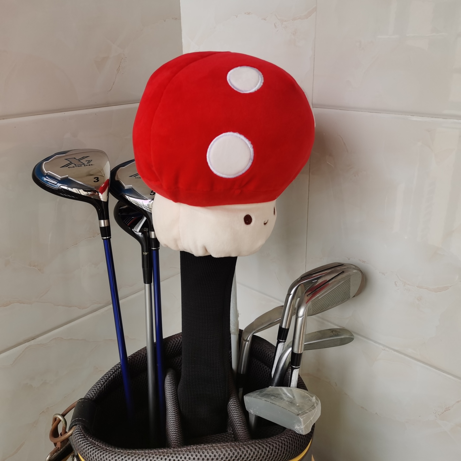 Other Golf Products Mushroom Golf Wood Head Covers Plush Animal Driver Fairway Wood Hybrid Headcovers 230907