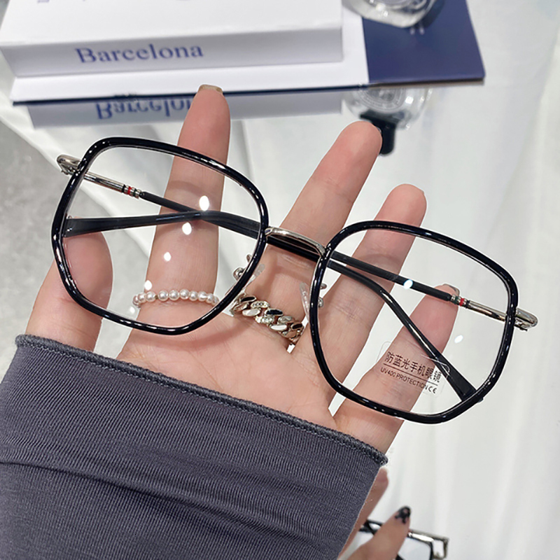 Sunglasses Frames Ultralight Blue Blocking Glasses Girl Retro Green Frame Plain Glasses Blue Light Bezel Transparent Eyewear Glasses for Women 230907