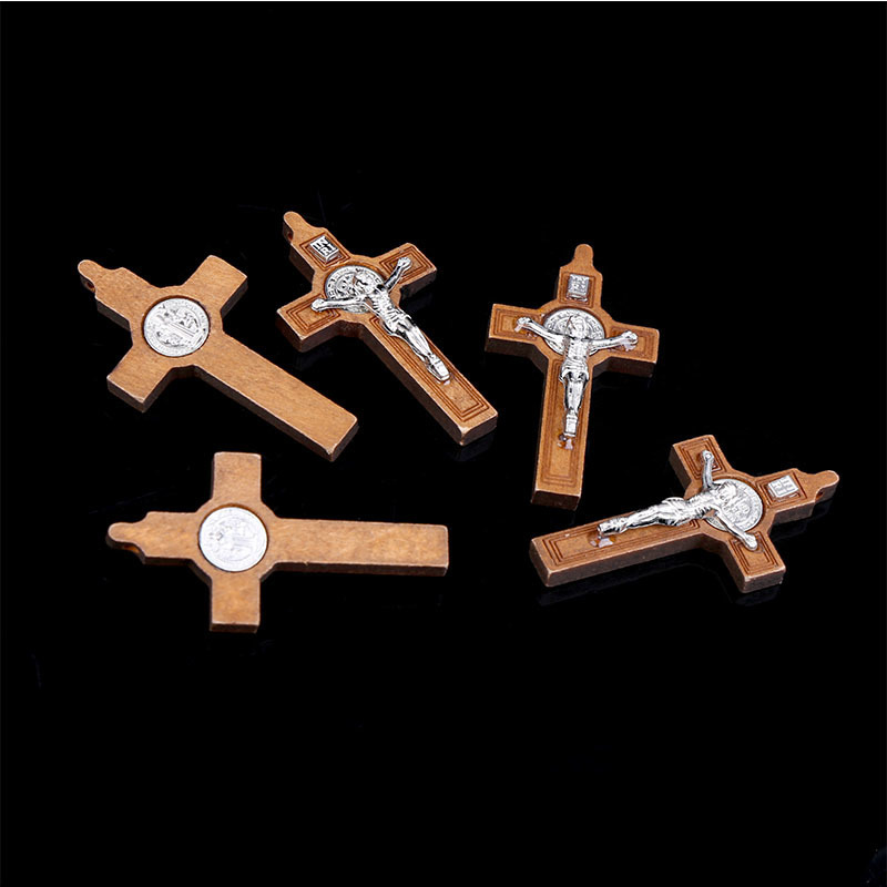 Charms 50 Pieces / St. Benedict Wooden Cross Medal Old Wooden Medal Rosary Cross Necklace Vintage Catholic Jesus Jewelry 230907