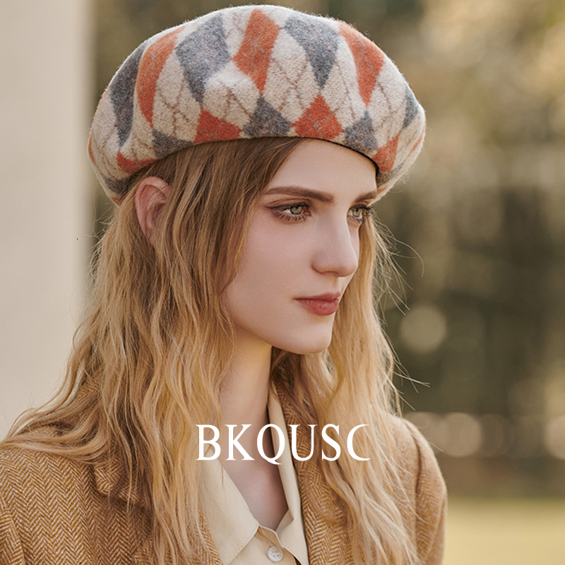 Berets Woman Classic vintage Prismatic Check Beret Elegant Ladies High Quality Wool Pumpkin Berets Women's Artist Female Cashmere Caps 230907