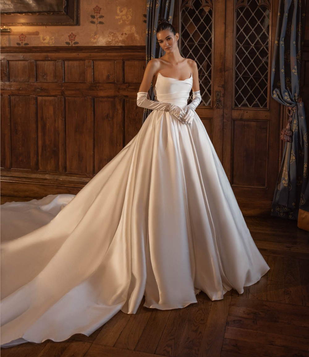 Designer Wedding Berta Dresses Strapless Necke Bridal Gowns Pleated A E Satin Sweep Train Vestido De Novia 0219