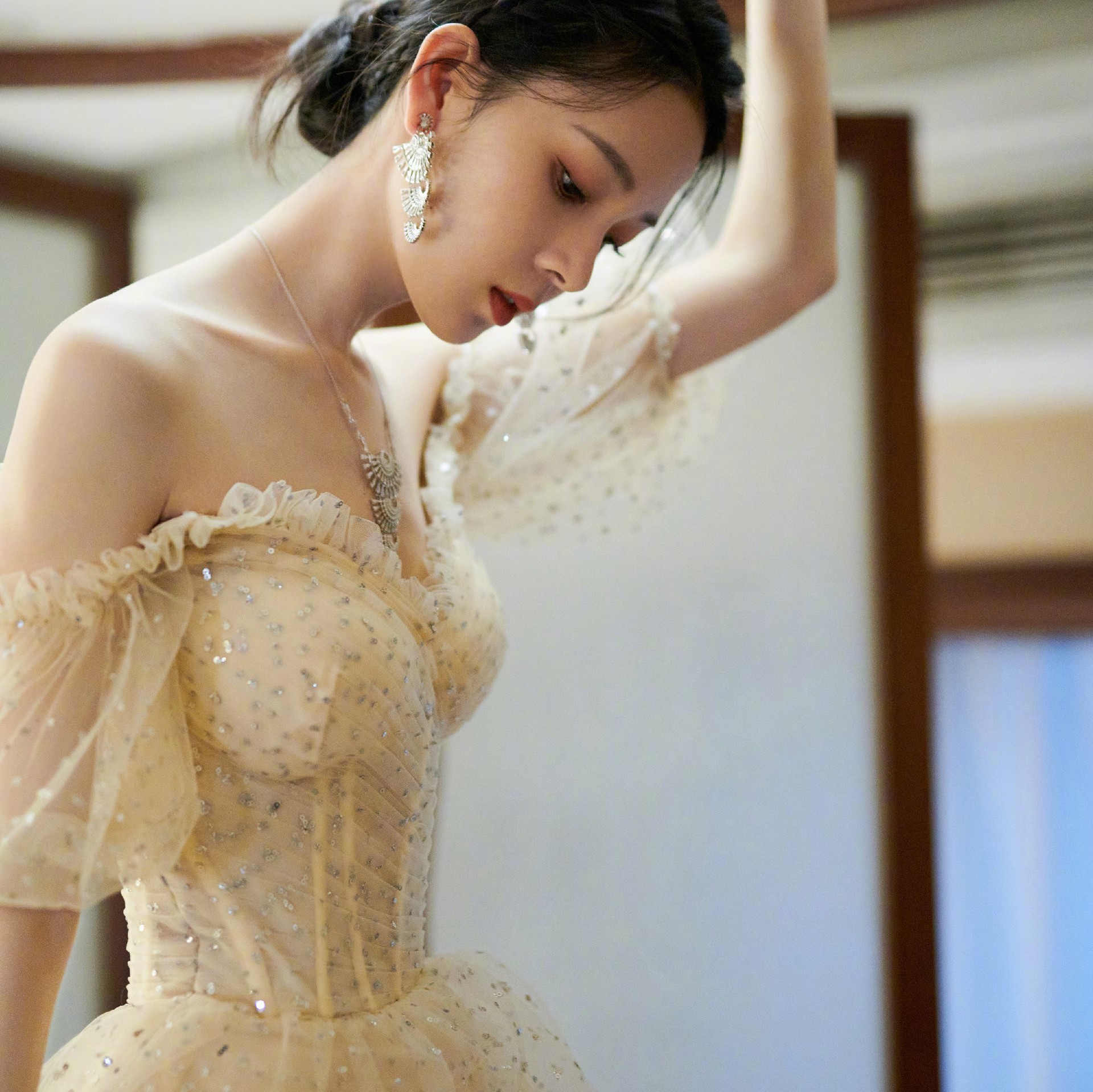 2023 Dubai Crystal Ball Gown Wedding Dresses Plus Size Long Sleeves Lace bling vestido de novia Garden Country Bridal Party Gowns Robe De Soiree