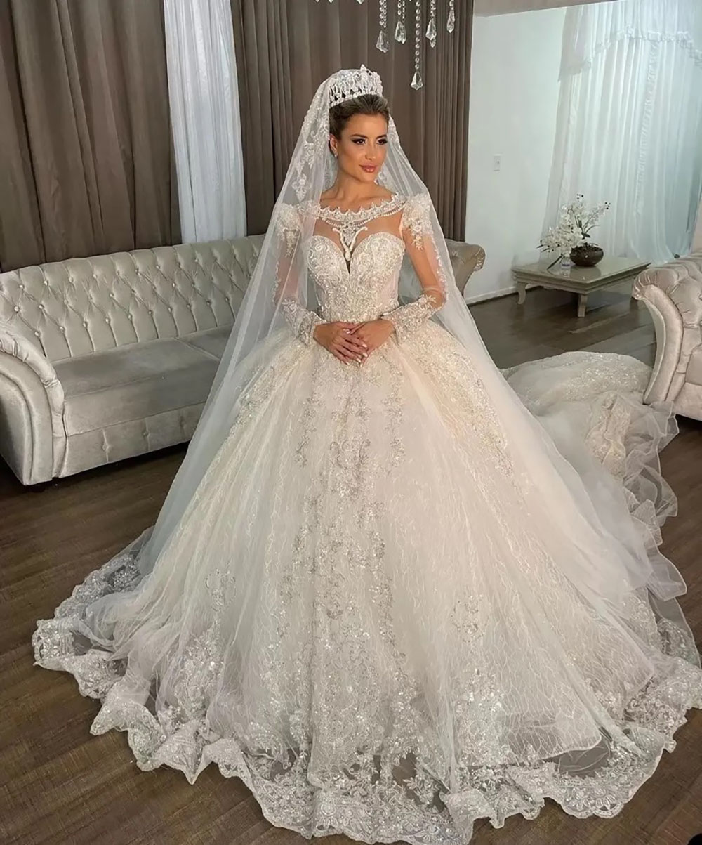 Ball Gown Wedding Dresses Ivory Bridal Gowns Formal Tulle White New Custom Plus Size Lace Up Applique Zipper Bateau Long Sleeve Lace Illusion
