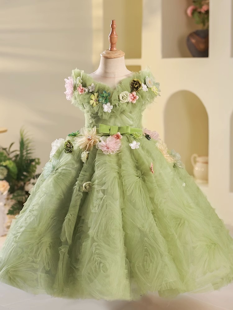 New Pretty 2023 Princess Flower Girl Es For Wedding Ball Gown 3D Floral Appliqued Toddler Pageant Gowns Floor Length Plffy Tulle Kids Prom First Commu