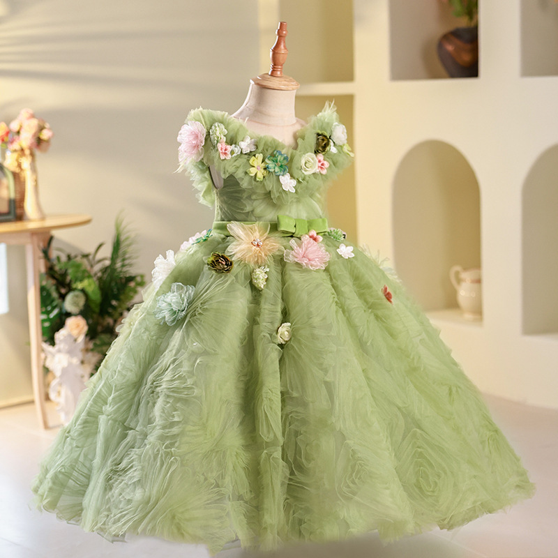 New Pretty 2023 Princess Flower Girl Es For Wedding Ball Gown 3D Floral Appliqued Toddler Pageant Gowns Floor Length Plffy Tulle Kids Prom First Commu